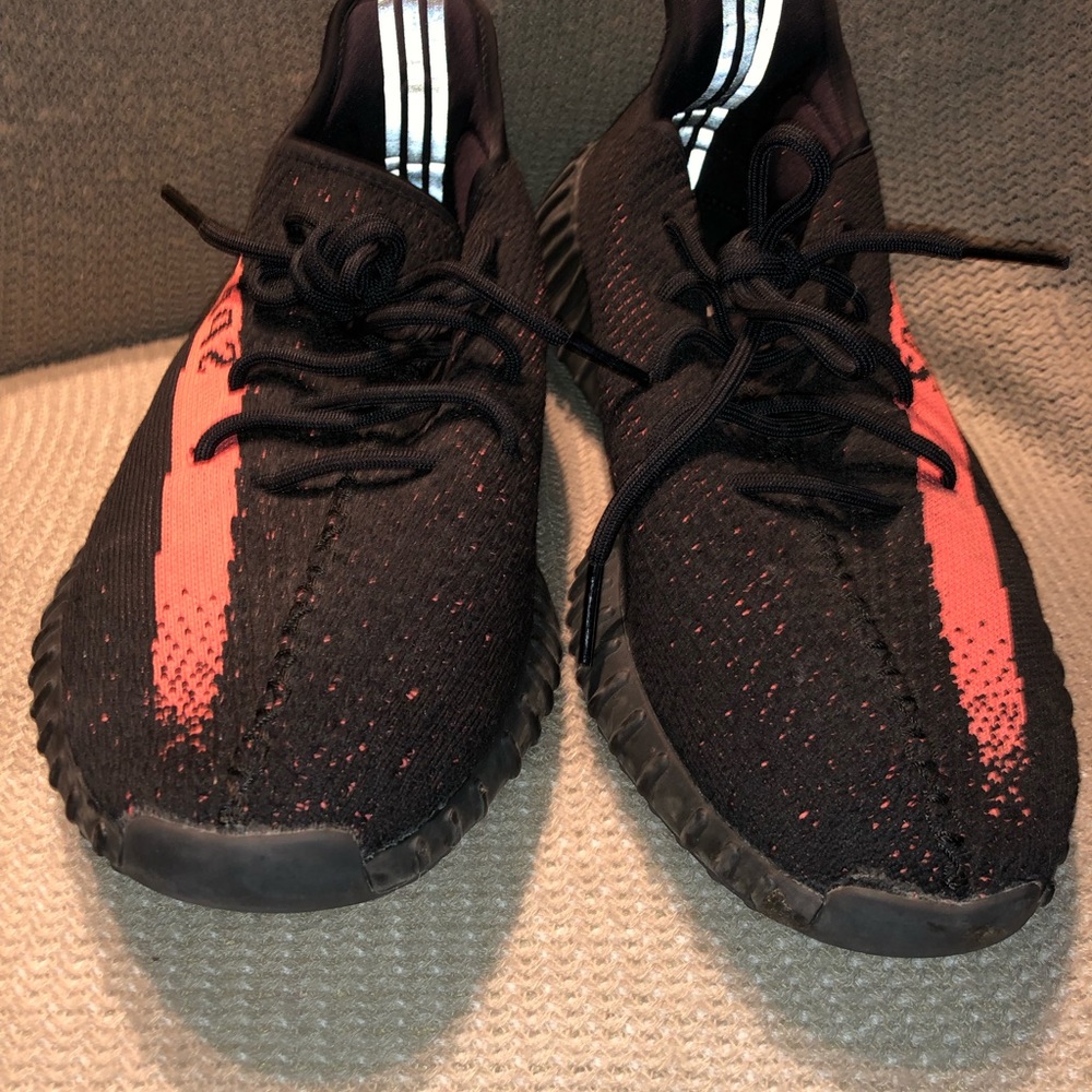 Yeezy Boost 350 Black/Red
